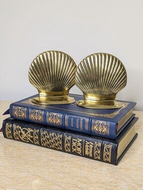 Vintage Brass Scallop Clam Seashell Hollywood Regency Coastal Bookends